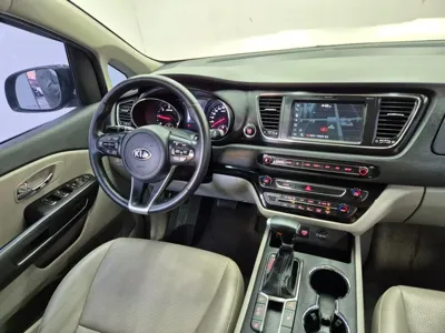 Kia Canival 2019, 62295 км, за 16990000 KRW - фото 10