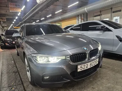 BMW 3-Series · 2017 год