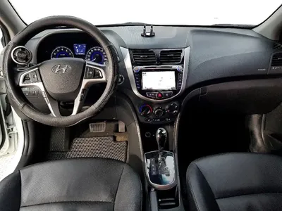 Hyundai Accent 2015, 180252 км, за 3500000 KRW - фото 5