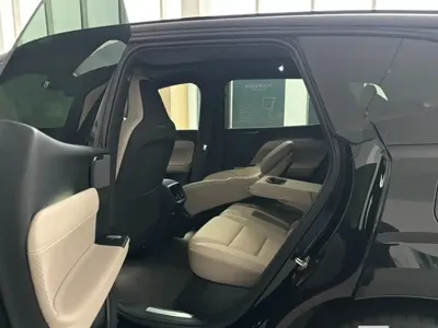 Volvo 沃尔沃XC70插电式混动 2025, 5000 км, за 230000 CNY - фото 6