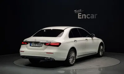 Mercedes-Benz E-Class 2023, 21808 км, за 32120000 KRW
