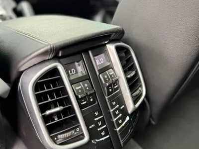 Porsche Cayenne 2016, 70000 км, за 238000 CNY - фото 15