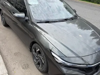 Hyundai Elantra 2024, 16000 км, за 85800 CNY