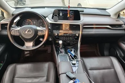 Lexus RX 2020, 59200 км, за 230682.29 CNY - фото 9