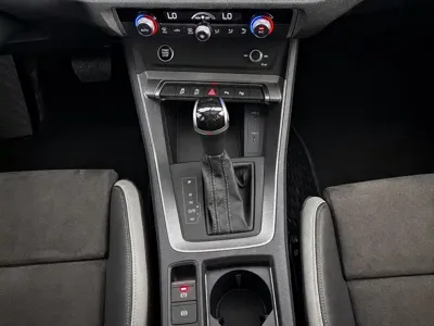 Audi Q3 2021, 38000 км, за 143800 CNY - фото 9