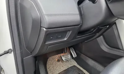 Land Rover Discovery Sport 2017, 181605 км, за 7300000 KRW - фото 17