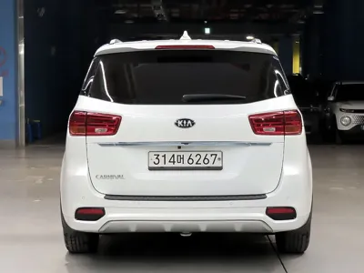 Kia Canival 2019, 211232 км, за 8500000 KRW - фото 3