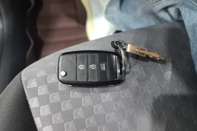 Kia K2 2017, 98699 км, за 33048.66 CNY - фото 12