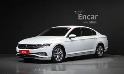Volkswagen Passat · 2022 год