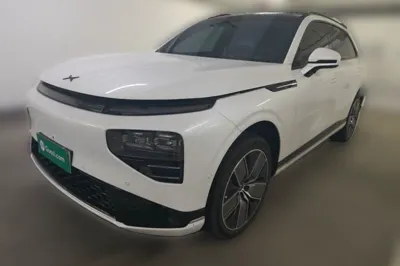 Xpeng G9 · 2024 год