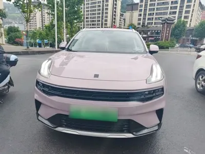 Lynk & Co 06 EM-P 2023, 29600 км, за 65300 CNY - фото 3