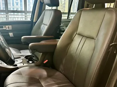 Land Rover Discovery 2016, 100000 км, за 188800 CNY - фото 11