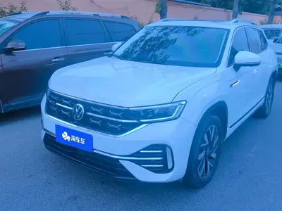 Volkswagen Tayron · 2024 год