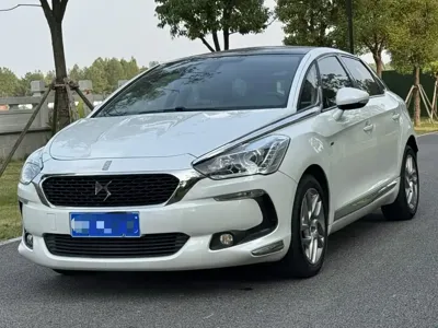 DS DS 5 · 2016 год