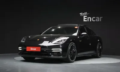 Porsche Panamera · 2023 год