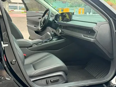 Honda Accord 2025, 6000 км, за 120000 CNY