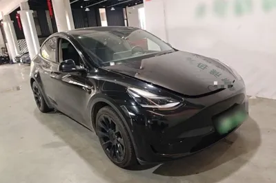 Tesla Model Y 2022, 76800 км, за 169441.58 CNY - фото 3