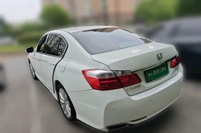 Honda Accord 2016, 130100 км, за 76565.53 CNY