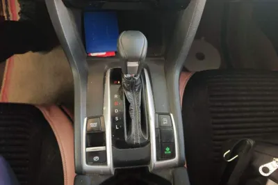 Honda Civic 2019, 89400 км, за 46649.36 CNY - фото 15