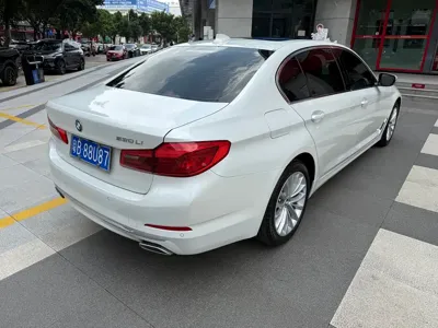 BMW 5 Series 2019, 60000 км, за 143800 CNY - фото 7