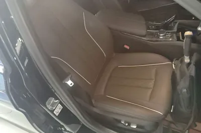 BMW 5 Series 2022, 81300 км, за 237040.47 CNY