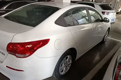Chevrolet Cavalier 2016, 99600 км, за 37498.57 CNY - фото 6