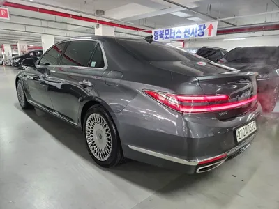 Genesis G90 2021, 116890 км, за 32300000 KRW