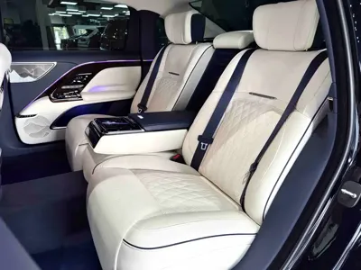 Hongqi 红旗金葵花国雅 2024, 41000 км, за 1038000 CNY - фото 13
