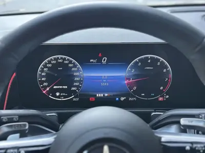 Mercedes-Benz GLB AMG 2025, 5800 км, за 258000 CNY - фото 14
