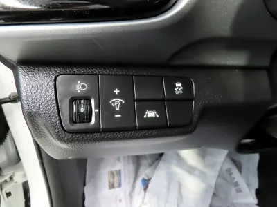 Kia Stonic 2018, 50520 км, за 10900000 KRW - фото 15