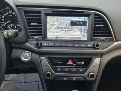 Hyundai Avante 2017, 65844 км, за 10300000 KRW - фото 13