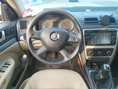 Skoda Octavia 2015, 121900 км, за 31318.9 CNY - фото 7