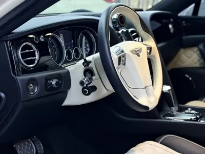 Bentley Flying Spur 2019, 40000 км, за 1020000 CNY - фото 5