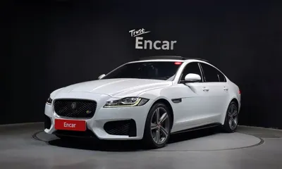 Jaguar XF · 2017 год
