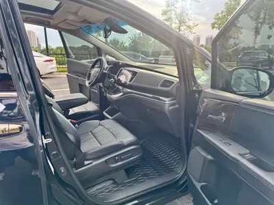 Honda Odyssey 2019, 130000 км, за 112800 CNY - фото 6