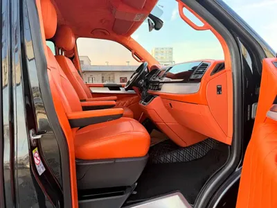 Volkswagen Multivan 2017, 90000 км, за 98800 CNY - фото 16