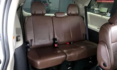 Toyota Sienna 2017, 56612 км, за 44440000 KRW - фото 13