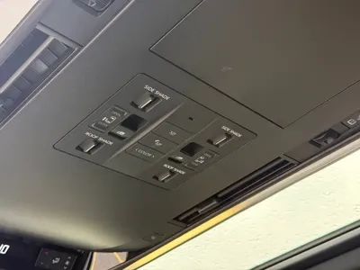Toyota Vellfire 2023, 27000 км, за 708000 CNY - фото 16