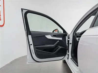 Audi A4L 2018, 47100 км, за 86800 CNY - фото 8