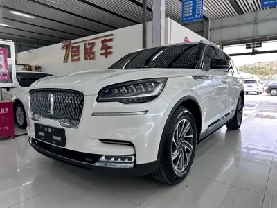Lincoln Aviator · 2023 год