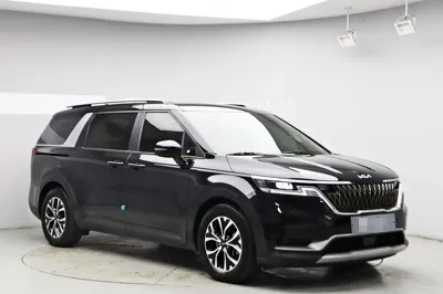 Kia Canival 2023, 30518 км, за 25000000 KRW