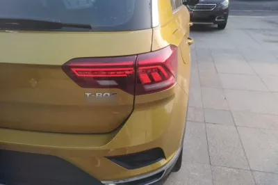 Volkswagen T-Roc 2018, 68000 км, за 71598.65 CNY - фото 7