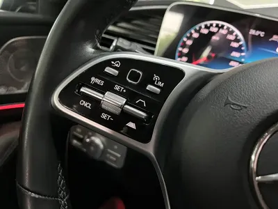 Mercedes-Benz 奔驰GLE(进口) 2021, 80000 км, за 399799 CNY - фото 21