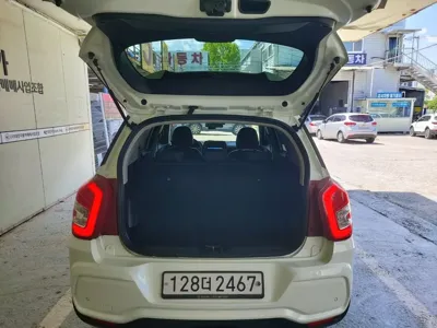 KG_Mobility_Ssangyong TIBOLI 2021, 80619 км, за 12300000 KRW - фото 7