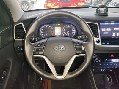 Hyundai Tucson 2018, 91800 км, за 46600 CNY - фото 11