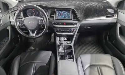 Hyundai Sonata 2018, 109223 км, за 9900000 KRW - фото 7