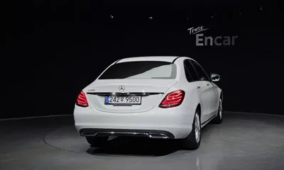 Mercedes-Benz C-Class 2017, 62829 км, за 17900000 KRW
