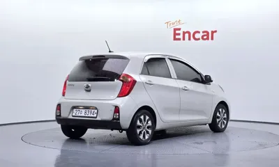 Kia Morning 2016, 64208 км, за 6400000 KRW