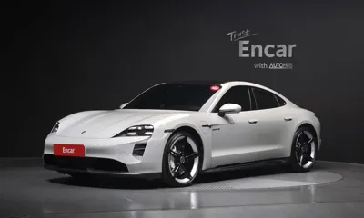 Porsche Taycan · 2024 год