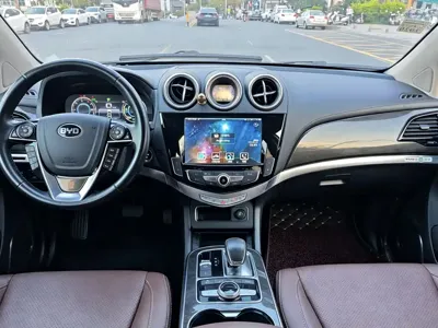 BYD Tang New Energy 2016, 46000 км, за 25600 CNY - фото 9